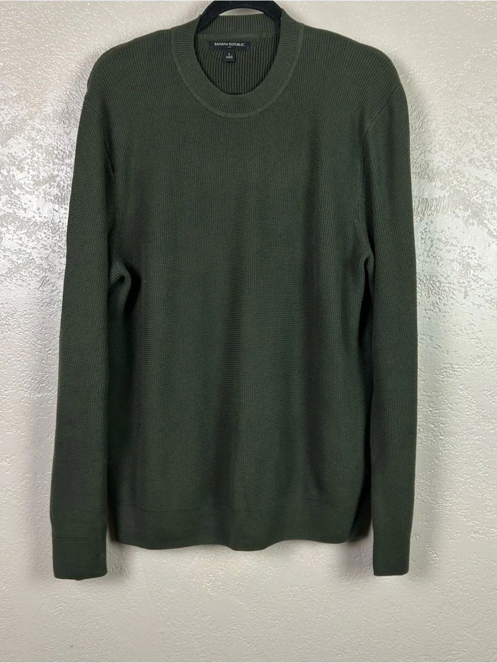 Banana Republic Men's Crewneck Sweater in Olive Green